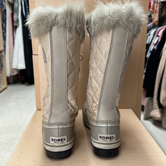 Sorel Joan of Arctic waterproof winter boots with fur - Picture 4 of 9